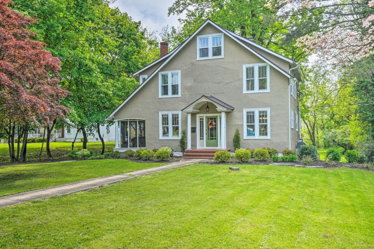 Elegant Charles Town Home Grill, Walk Dtwn! Exterior photo